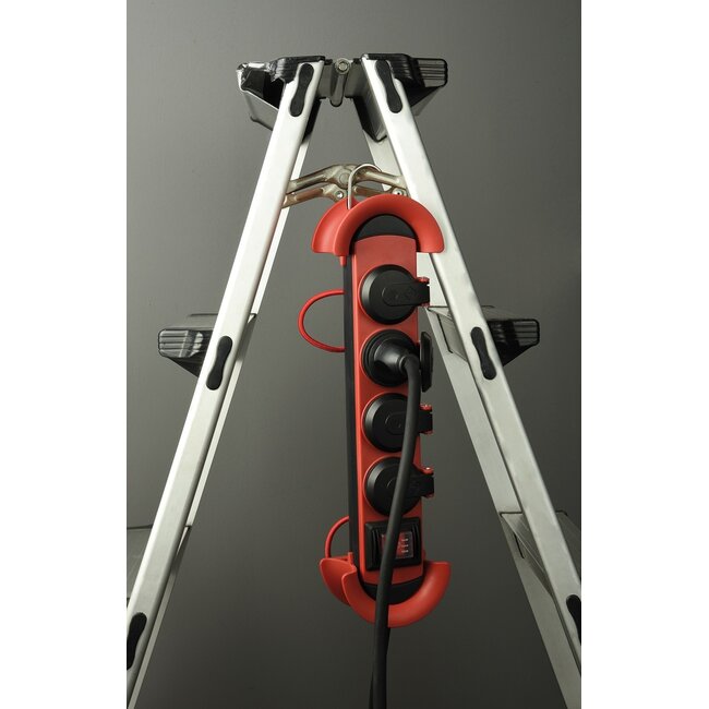 IP44 Außensteckdose mit 4 Steckplätzen | Schalter | 5 Meter Kabel