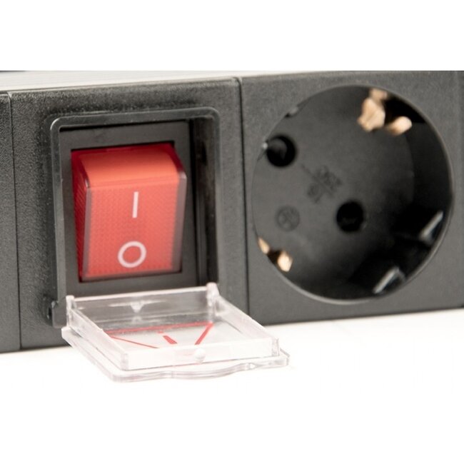 19 Zoll Steckdosenleiste | Schalter | CEE 7/7 - 8x CEE 7/3 | 1U | Schwarz | 1,8 m