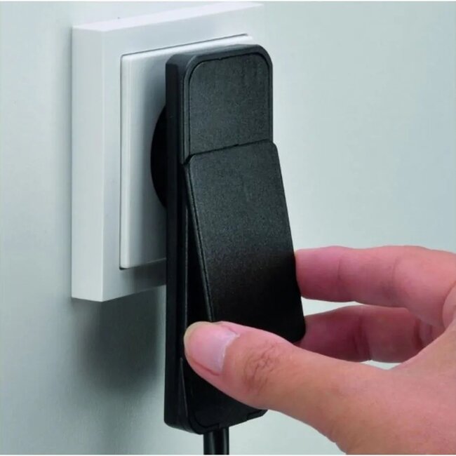 Bachmann CEE 7/7 Schutzkontaktstecker | flach mit Hebel | weiß