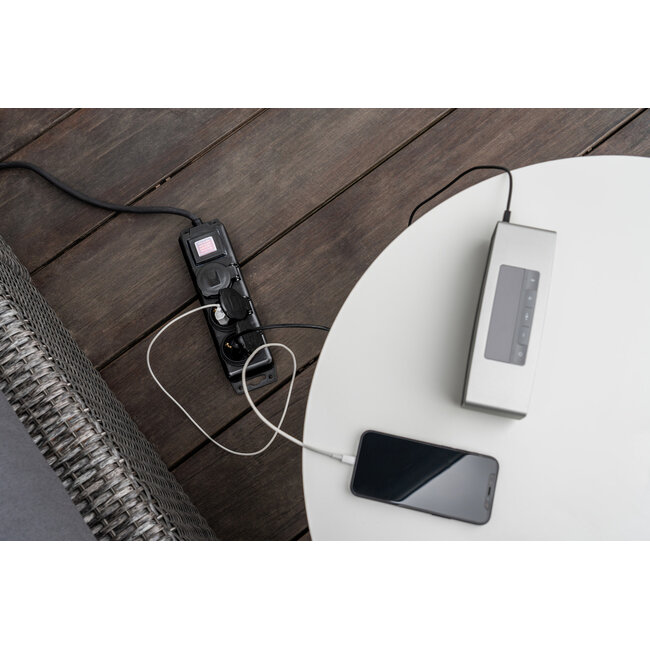 Brennenstuhl IP44 Outdoor-Steckdosenleiste | 3-fach | Schalter | 2 Meter