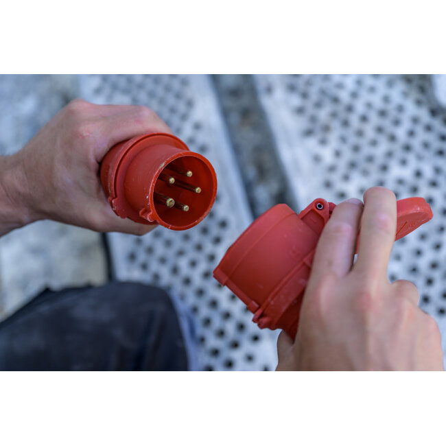 Brennenstuhl Starkstromkabel | CEE-Stecker 400V/32A | 5-polig | 5x4,00mm² | IP44 | 10m