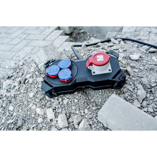 Brennenstuhl Energy Station IP44 | CEE 5-pol (m) - CEE 5-pol + 3x CEE 7/3 (w) | 400V/16A | 2 Meter