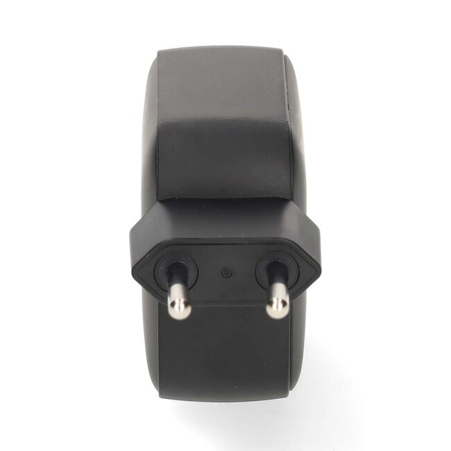 Nedis USB-Ladegerät | 2x USB-C PD & 1x USB-A QC | GaN | 100W | Schwarz