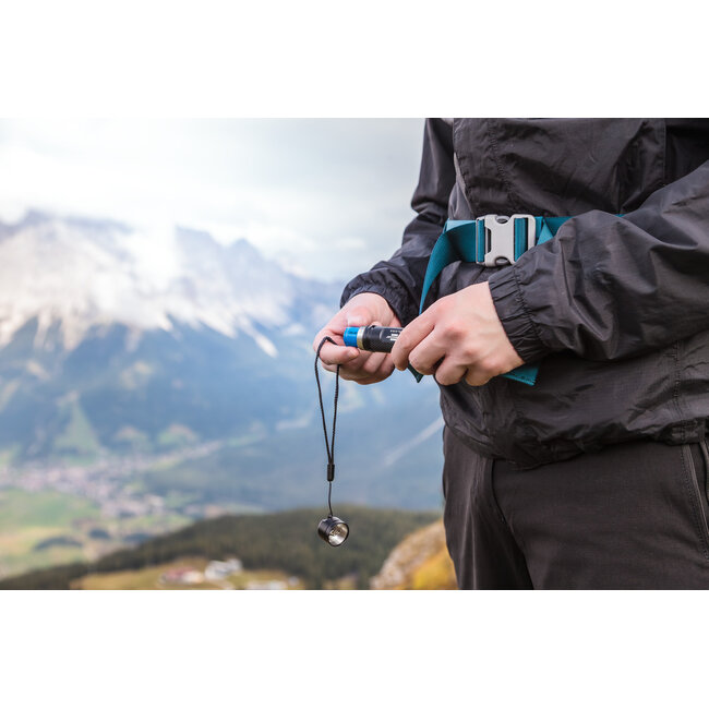 Brennenstuhl LuxPremium Mini LED-Taschenlampe | Wiederaufladbar | 400 lm | IP44