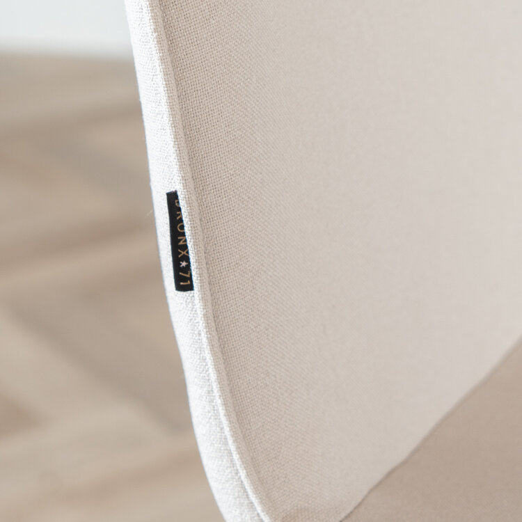 Scandinavische eetkamerstoel Pippi off white gerecyclede stof