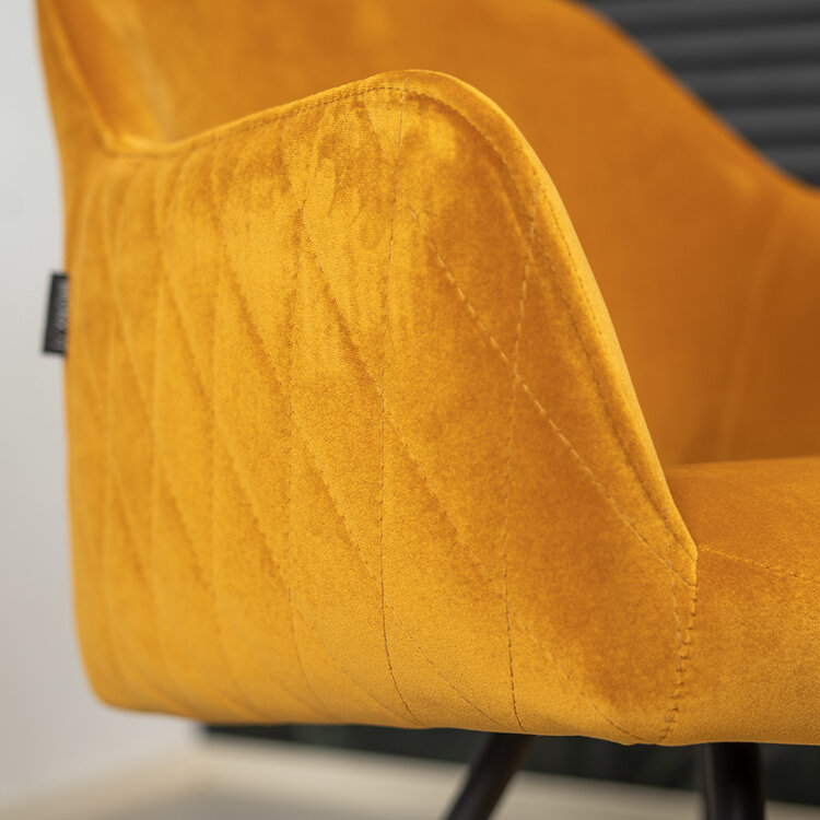 Velvet eetkamerstoel Nelly okergeel