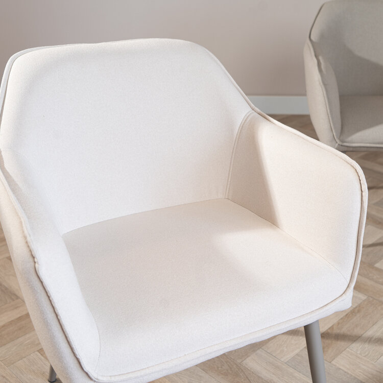 Scandinavische eetkamerstoel Elin off white gerecyclede stof
