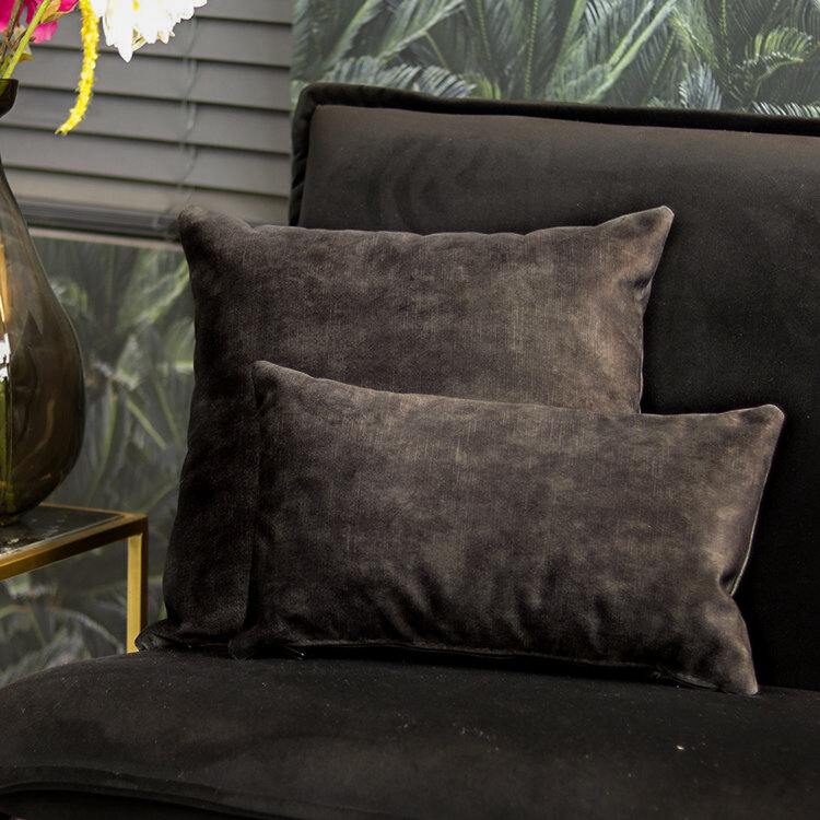Sierkussen Beau velvet antraciet 25 x 45 cm