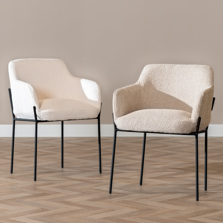 Scandinavische eetkamerstoel Mary bouclé beige
