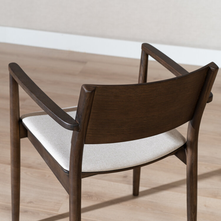 Scandinavische eetkamerstoel Juan walnoot/off white