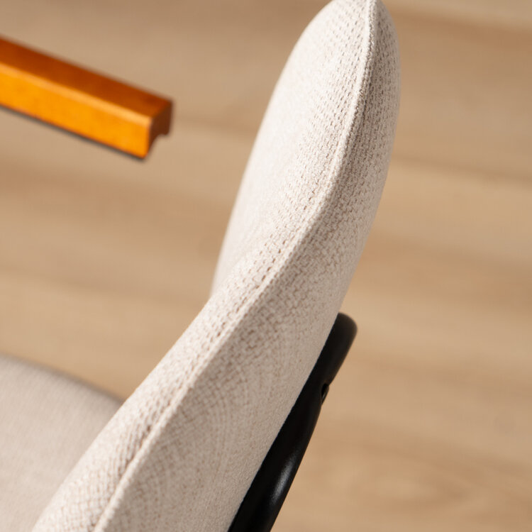 Scandinavische eetkamerstoel Oskar beige gerecyclede stof