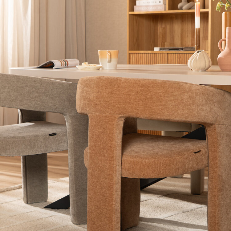 Scandinavische eetkamerstoel Bibi chenille terracotta