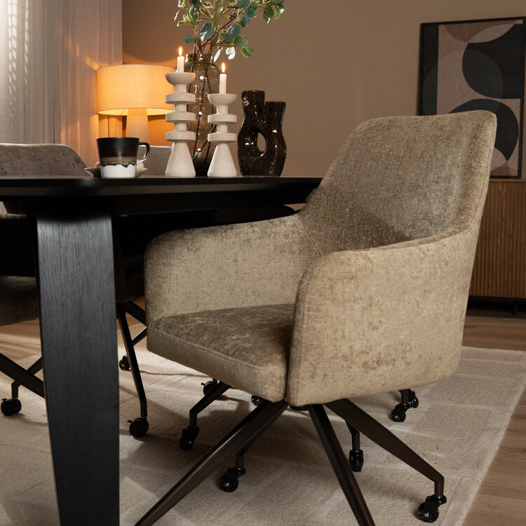 Eetkamerstoel met wieltjes Mexx velvet taupe
