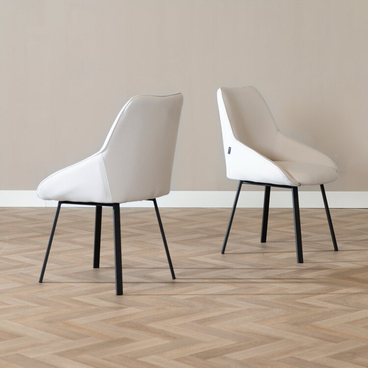 Scandinavische eetkamerstoel Lova gerecyclede stof off white