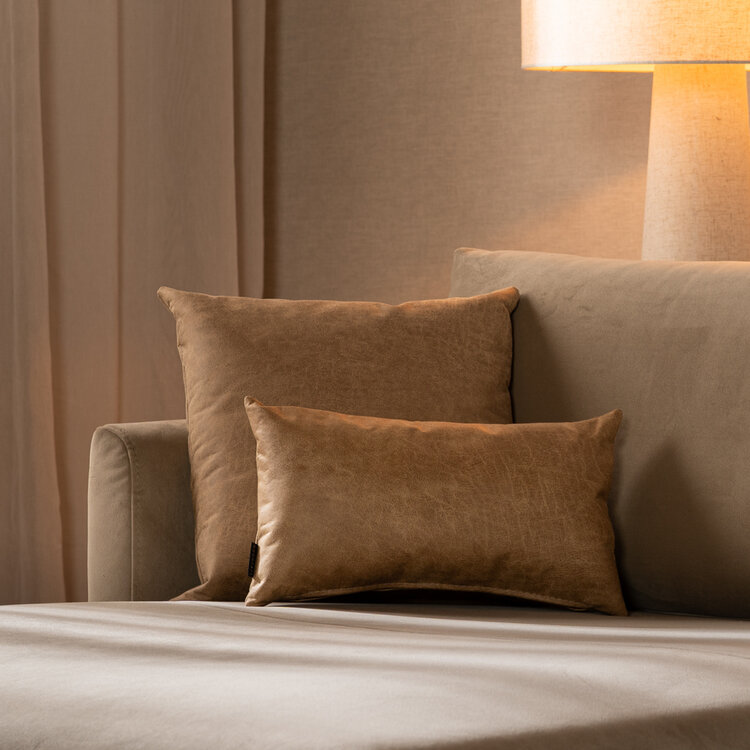 Sierkussen Kyla eco-leer beige 25 x 45 cm