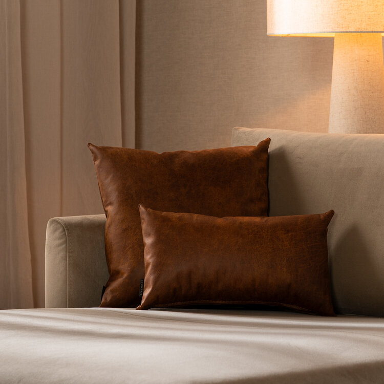 Sierkussen Kyla eco-leer cognac 45 x 45 cm