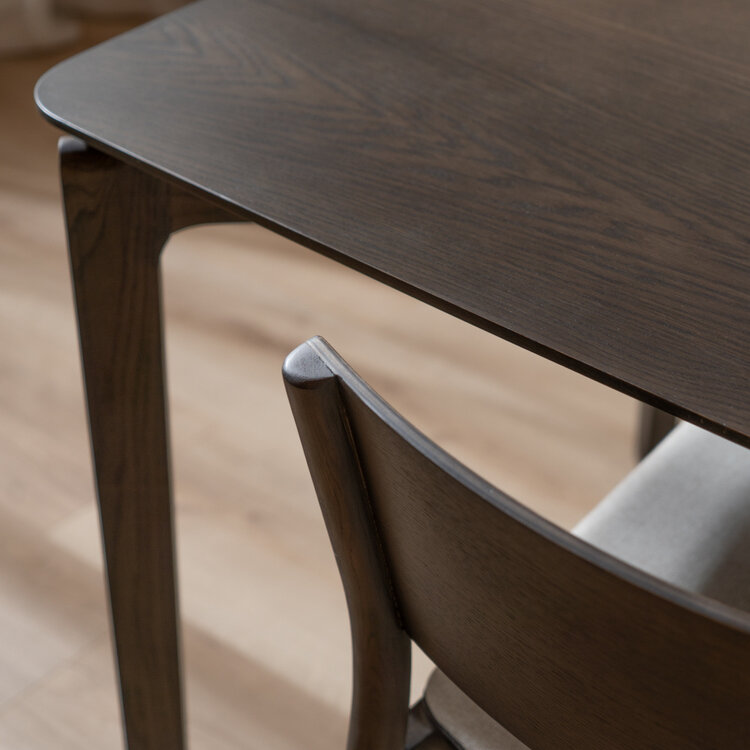 Scandinavische eettafel Cala walnoot 220 x 100 cm