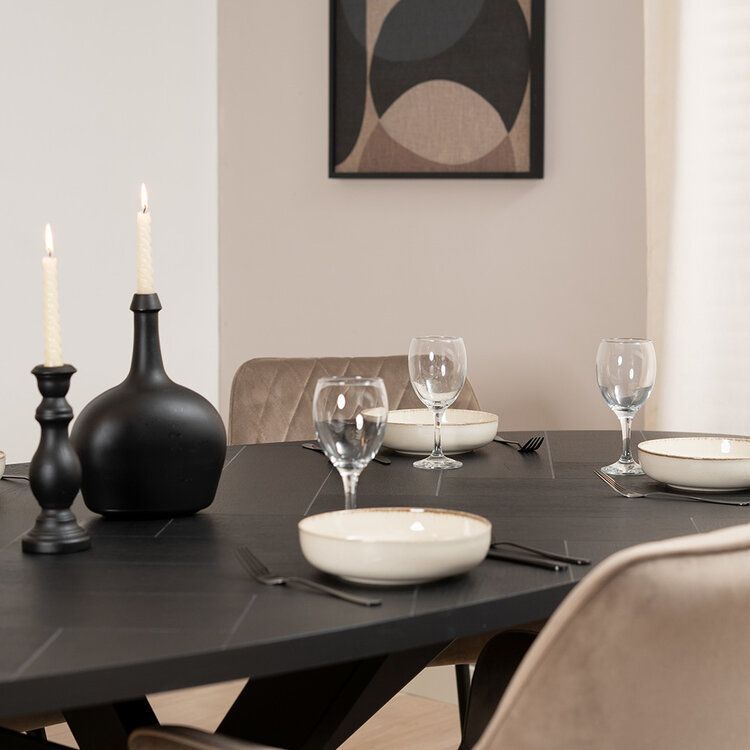Visgraat eettafel zwart ovaal Joren PVC 240 x 110 cm