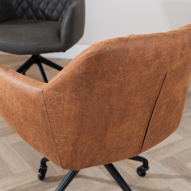 Eetkamerstoel met wieltjes Levi cognac eco-leer