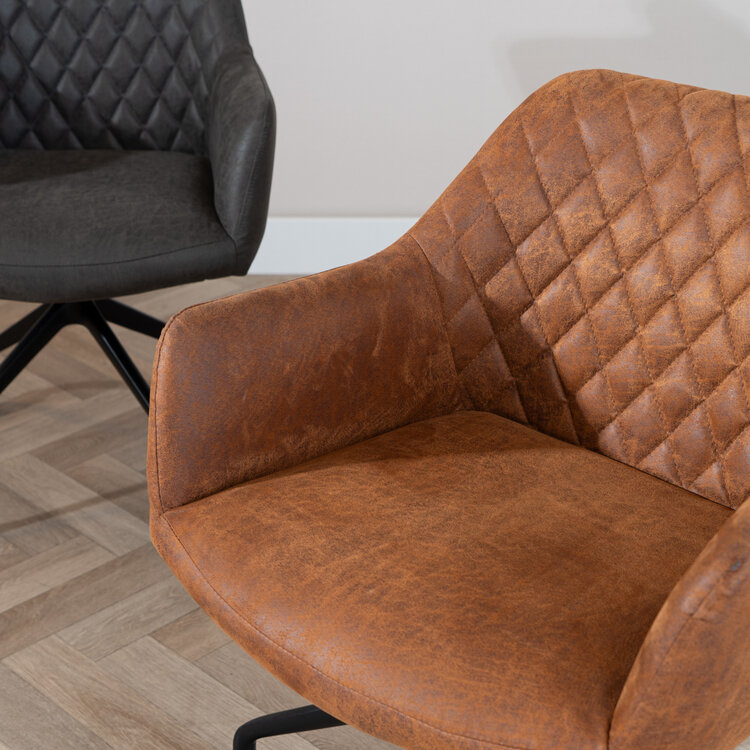 Eetkamerstoel met wieltjes Levi cognac eco-leer