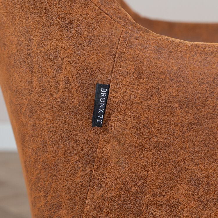 Eetkamerstoel met wieltjes Levi cognac eco-leer