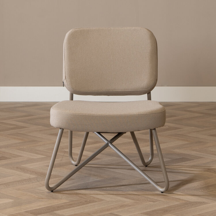 Scandinavische fauteuil Viggo taupe gerecyclede stof