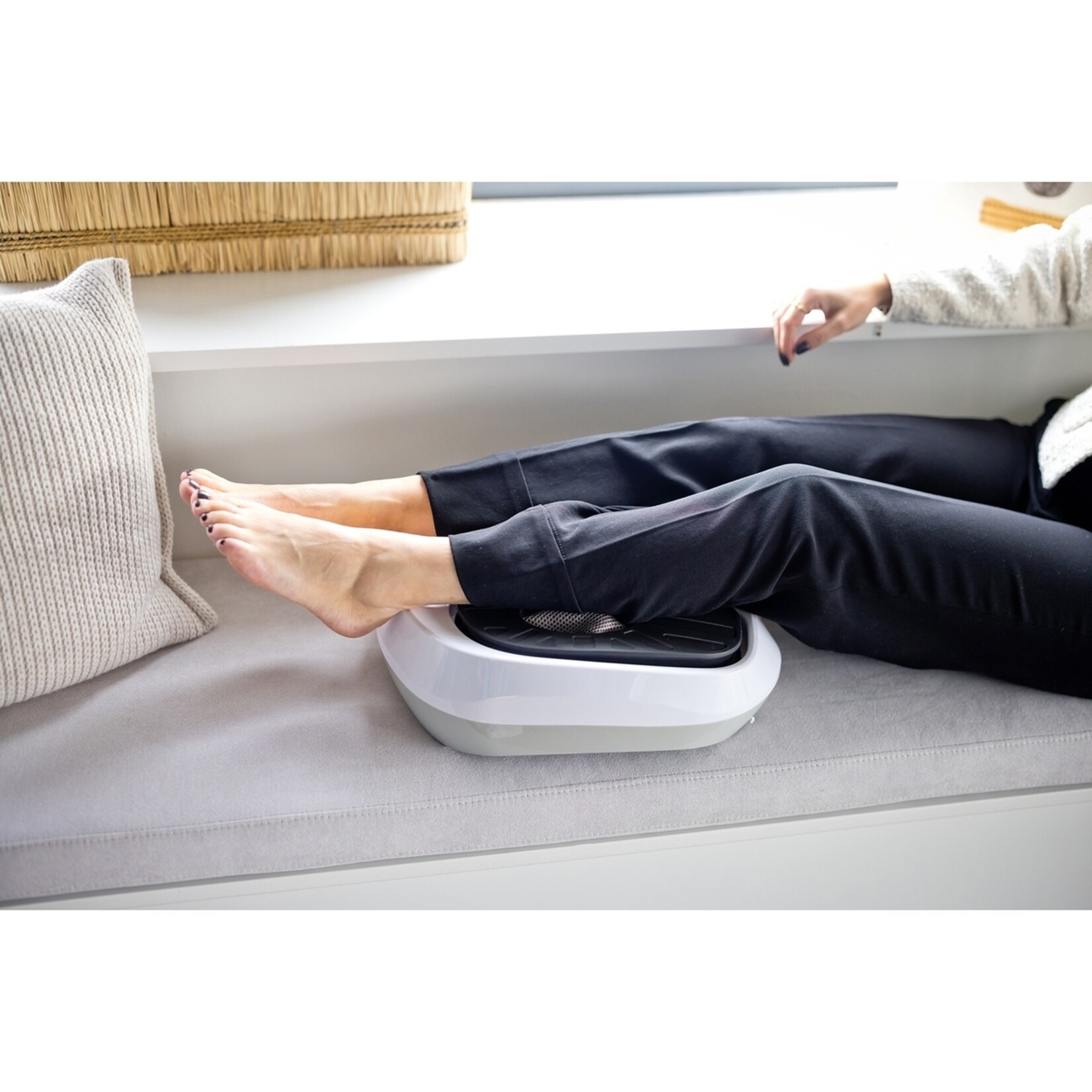 QLT No Less QLT Been- en Voetmassage Apparaat met 10 Programma’s en 20 Snelheden