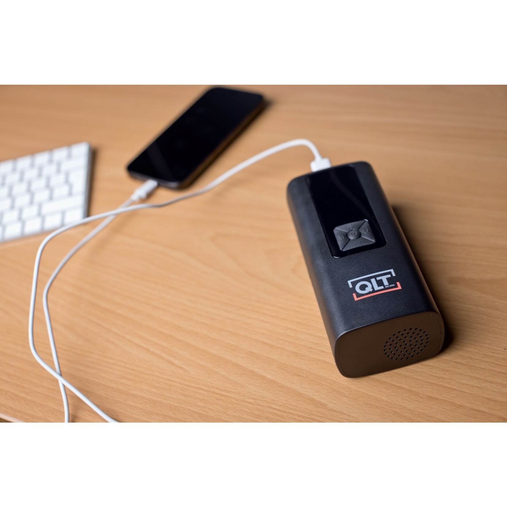 QLT No Less QLT Luchtcompressor Pro en Powerbank incl. Opzetstukken en Oplaadkabel