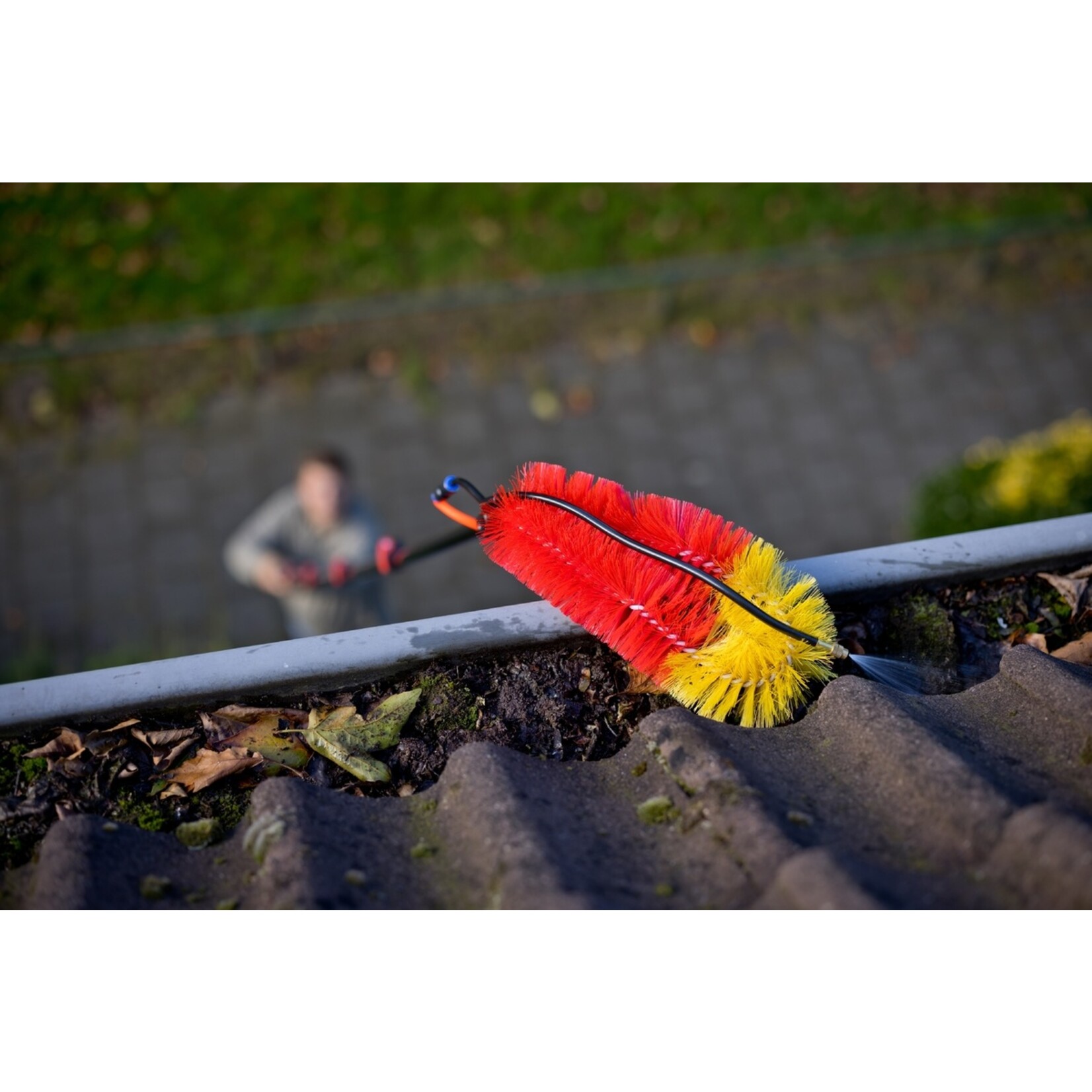 Shine for your daily cleaning Shine Dakgootborstelopzetstuk voor Wasborstel – Reinigt Dakgoten