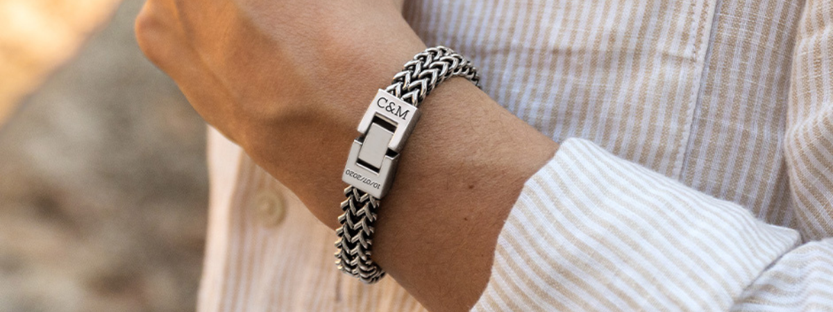 Hoe maak je jouw heren armband schoon?