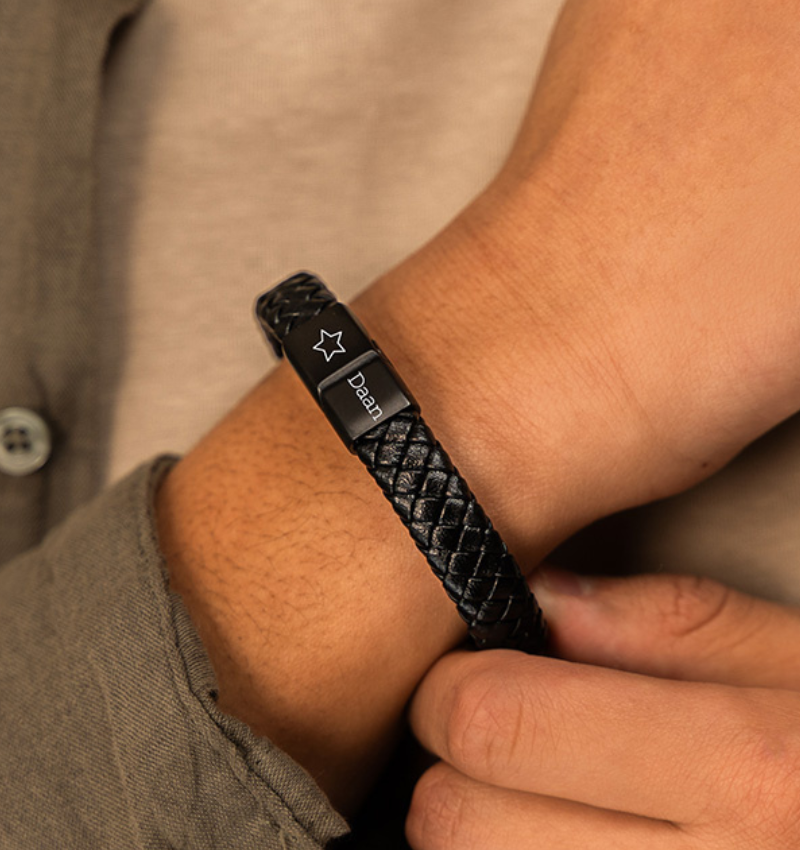 Leren Mannen Armband met Gravure | Zwart