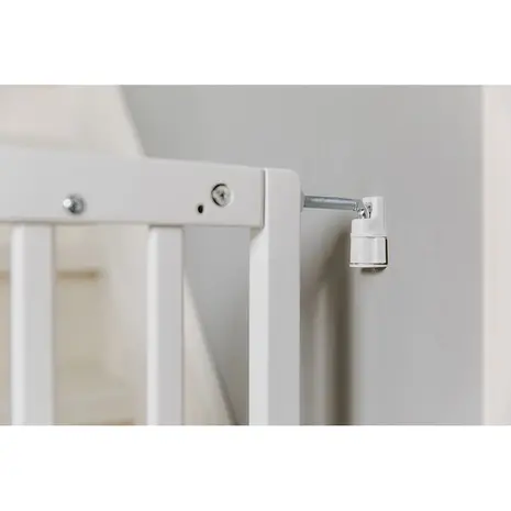 Fenss Fenss Holz-Treppenschutzgitter Oslo 71 - 102 cm Fenss Fenss Holz-Treppenschutzgitter Oslo 71 - 102 cm