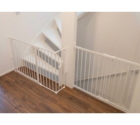 BabyDan BabyDan Flex Treppenschutzgitter 133 cm & BabyDan FlexiFit Treppenschutzgitter 62 - 105 cm