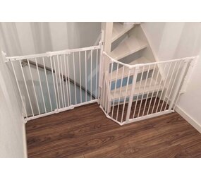 BabyDan BabyDan Flex Treppenschutzgitter 120 cm & BabyDan FlexiFit Treppenschutzgitter 62 - 105 cm