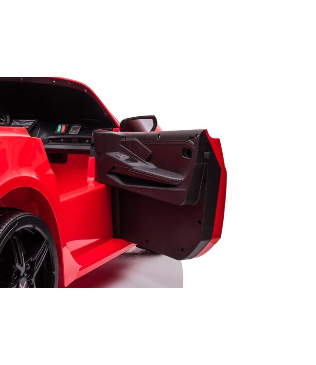 Corvette Stingray, an infant electric vehicle with 2 persons, 12 volts with the goma, as well as the customer!