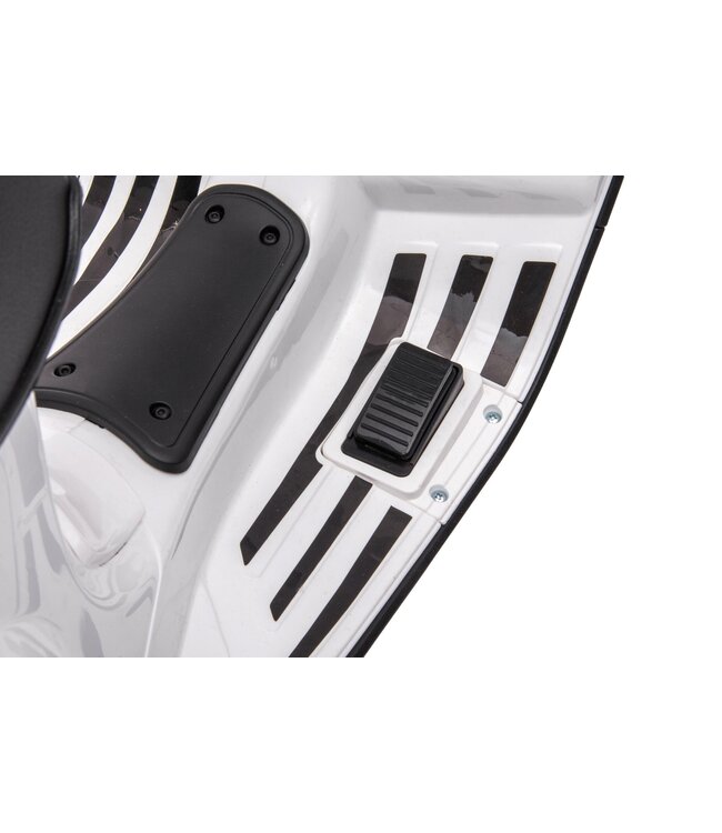 Vespa Sprint, scooter électrique 12 volts avec musique et plus encore !