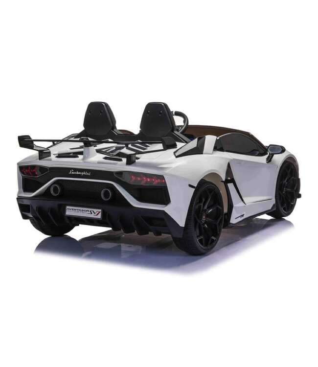 Lamborghini Aventador, 2-persoons 24 volt elektrische kinderauto met rubberen banden, leder zitje!