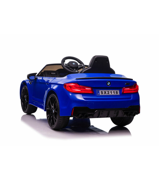 BMW M5, Ledersitze, Gummireifen, Kinderbatterieauto!