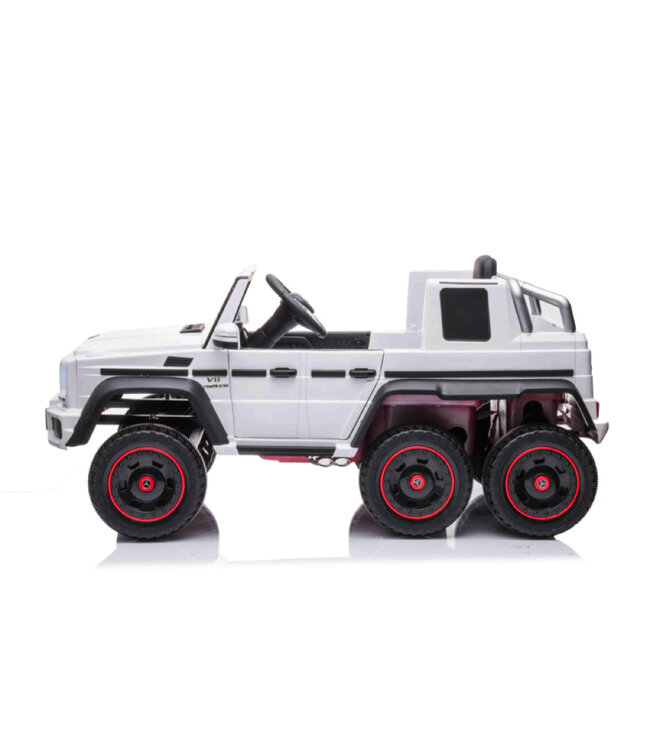 Mercedes-Benz G63 6x6, 12v met rubberen banden en meer!