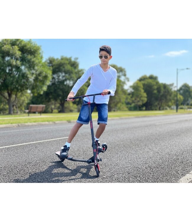 Wiggler step van ROLLZONE, wiggle & stunt step