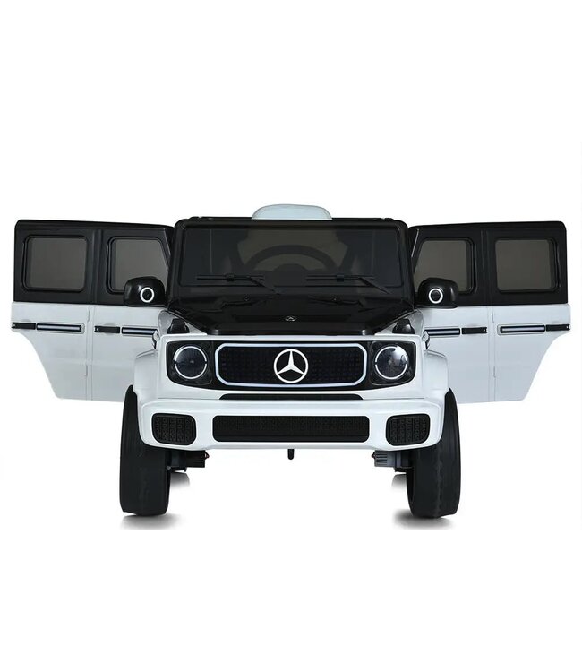 Mercedes Benz EQG, 12 volt electric children's car with rubber tires, leather seat and more!