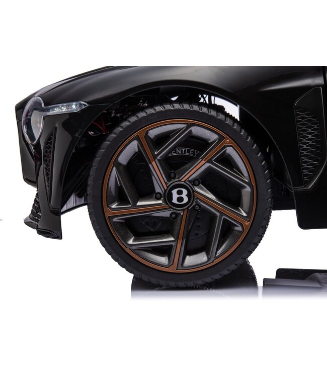 Bentley Bacalar, 12 volt electric children's car, leather seat, rubber tires and more.