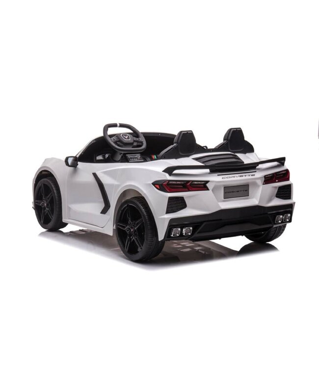 Corvette Stingray, an infant electric vehicle with 2 persons, 12 volts with the goma, as well as the customer!