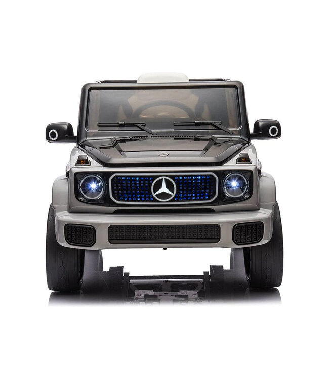 Mercedes Benz EQG, 12 volt electric children's car with rubber tires, leather seat and more!