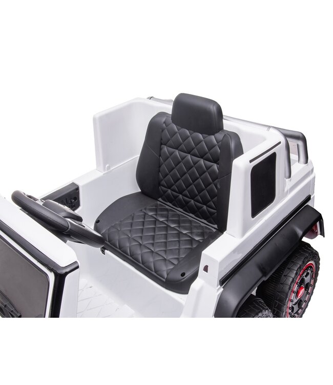 Mercedes-Benz G63 6x6, 12v met rubberen banden en meer!