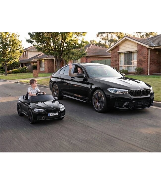 BMW M5,Lithium, Leder zitje, Rubberen banden, Kinder Accu Auto!