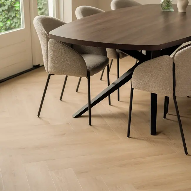 Floer Walvisgraat PVC – Bryde Bruin