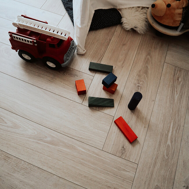 Floer Visgraat Laminaat – Mat Wit Eiken