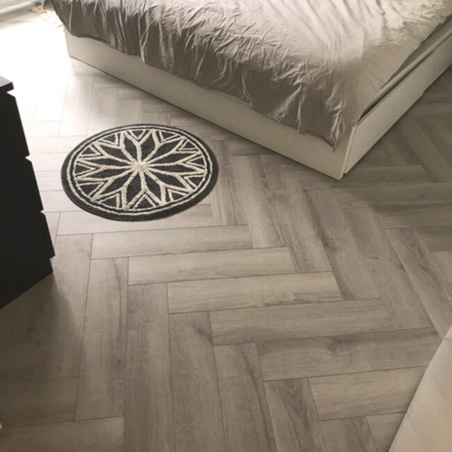 Floer Visgraat Laminaat – Vergrijsd Eiken