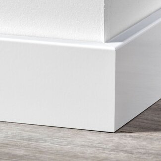 MDF Renovatieplint modern 120x18 voorgel. RAL 9010